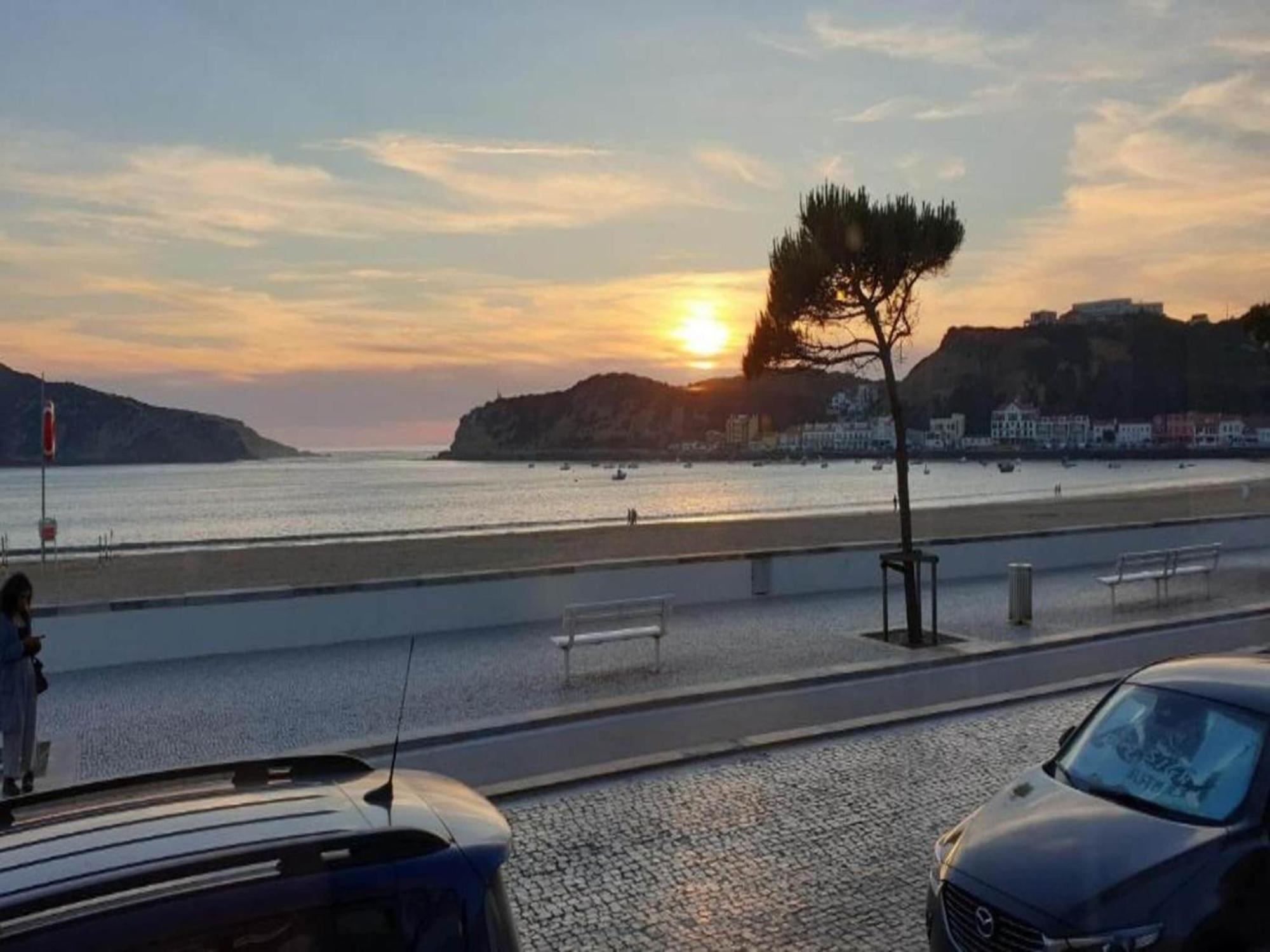 Beautiful Apartment In S O Martinho Do Porto With Balcony Sao Martinho do Porto Ngoại thất bức ảnh