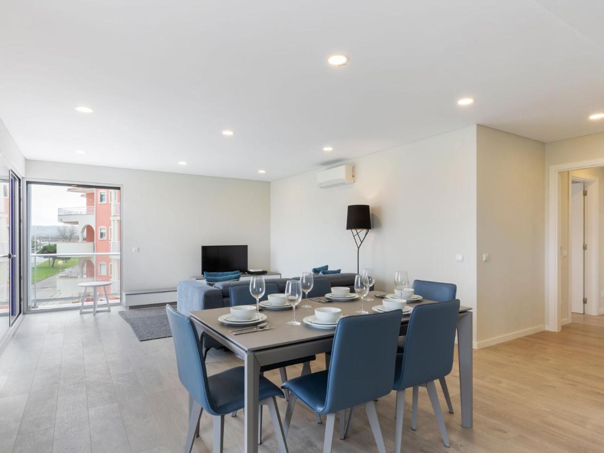 Beautiful Apartment In S O Martinho Do Porto With Balcony Sao Martinho do Porto Ngoại thất bức ảnh