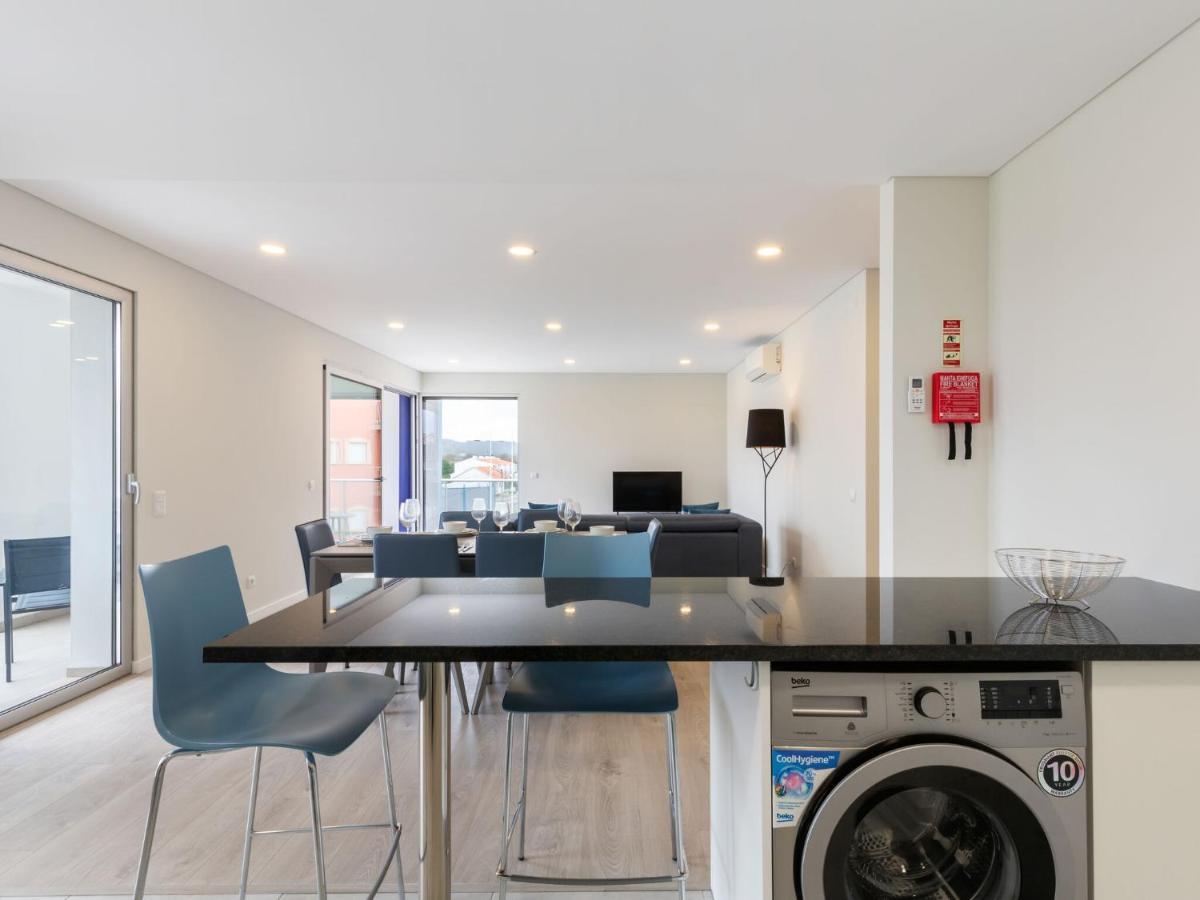 Beautiful Apartment In S O Martinho Do Porto With Balcony Sao Martinho do Porto Ngoại thất bức ảnh