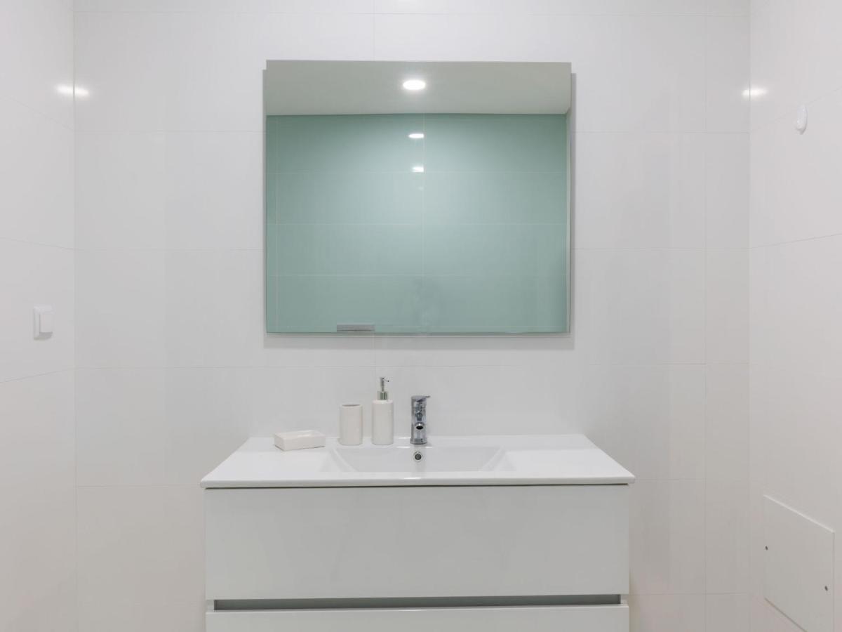 Beautiful Apartment In S O Martinho Do Porto With Balcony Sao Martinho do Porto Ngoại thất bức ảnh